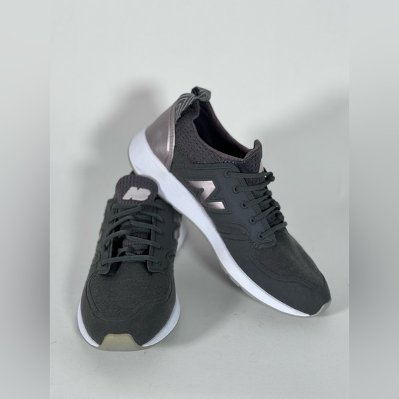 NEW New Balance 420 REVlite Slip-On - Main Image